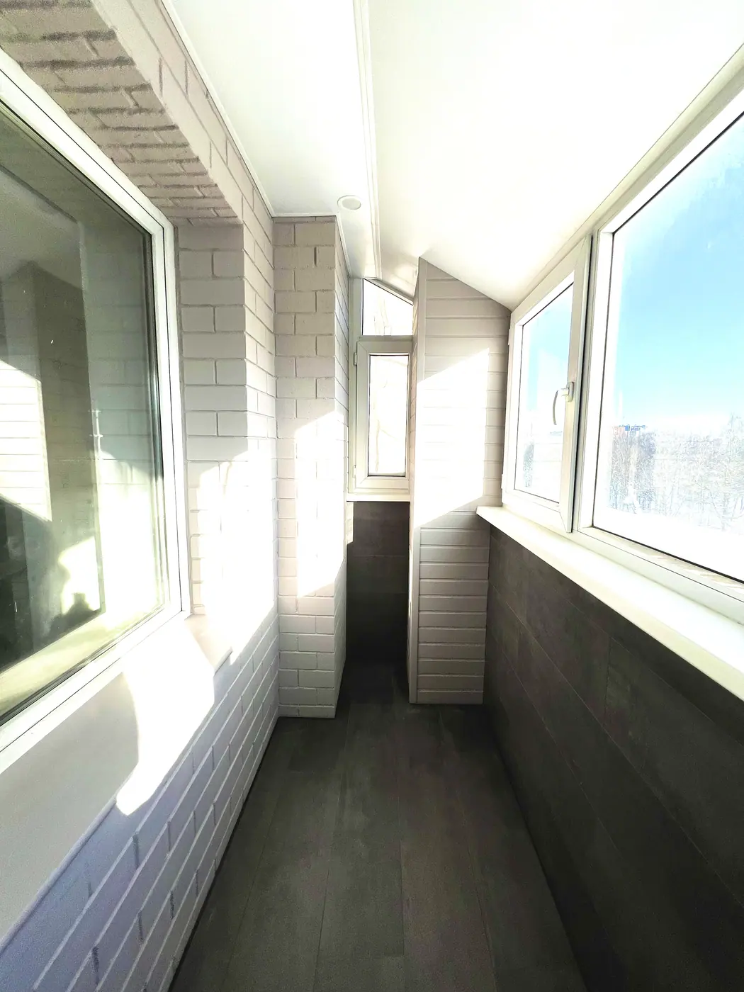 Белинского, 34: фото 2 — Белый декоративный кирпич