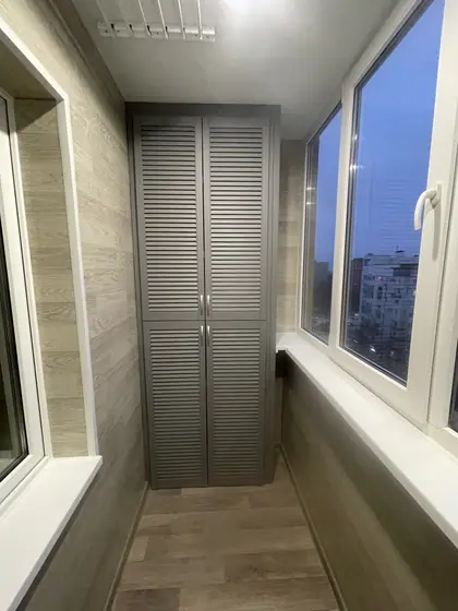Прямая лоджия 5 м², Гагарина, 101